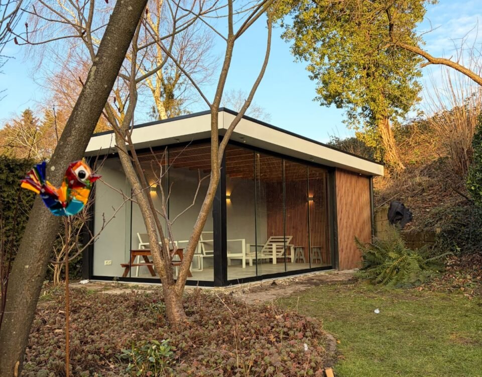 Luxe overkapping Enschede bouwbedrijf